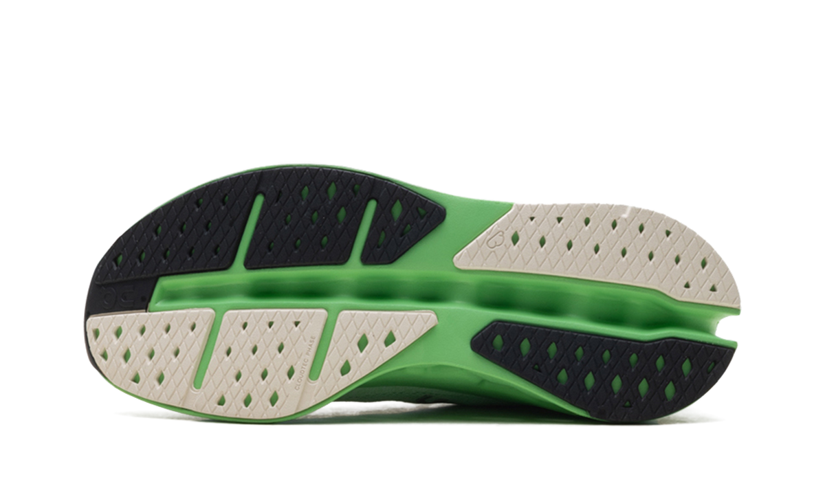 On WOMENS Cloudsurfer Max WMNS "Mineral/Honeydew" 3WF30224288 from Stadium Goods