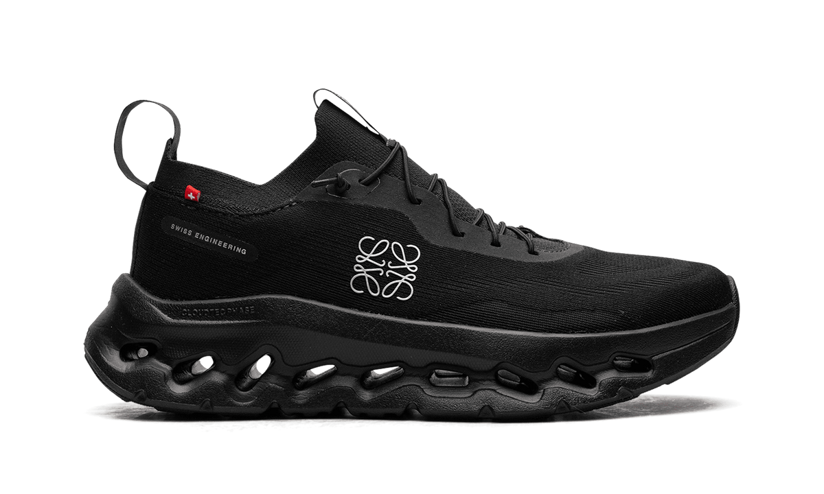 ON RUNNING WOMENS Cloudtilt Womens "LOEWE All Black" 3WD30310485 3WD30310485 from Stadium Goods
